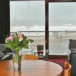 Met Zeezicht Max 6 P Apartamento