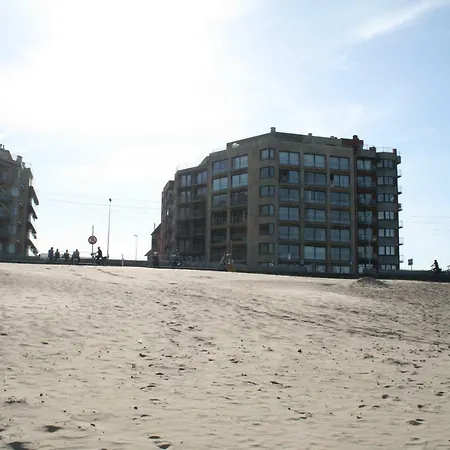 Met Zeezicht Max 6 P