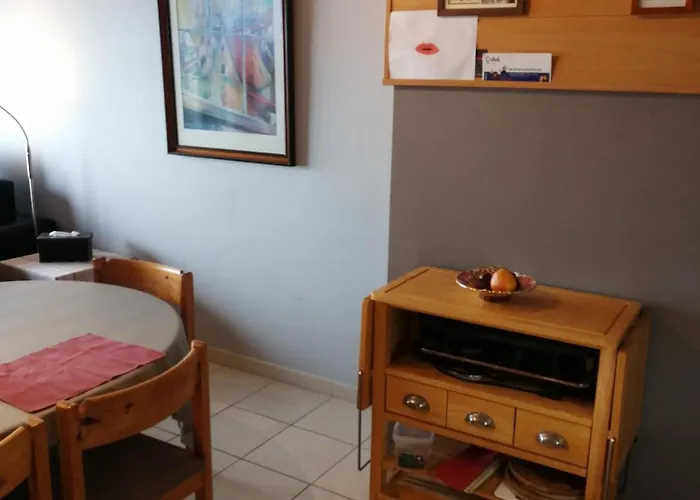 Met Zeezicht Max 6 P 公寓